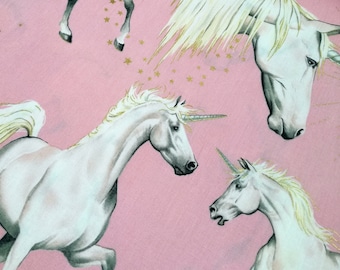 Tissu en coton par Alexander Henry: Stars of the Unicorn