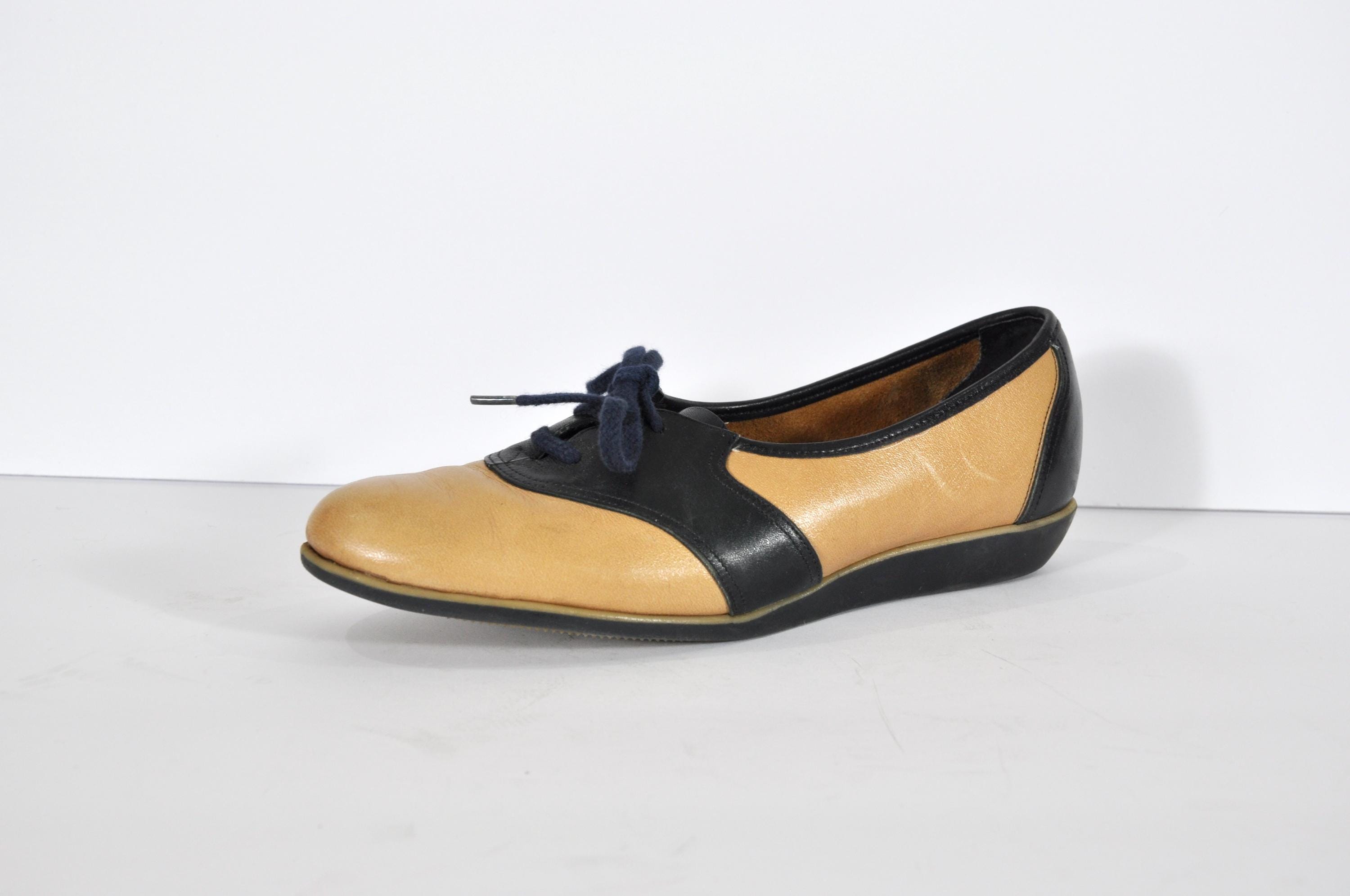 60s Naturalizer Leather Spectator Two-Tone Shoes, Size 6M, Vintage Bowling Shoes