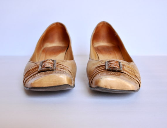 90s 70s Camel Leather Buckle Slides Shoes w/ Angl… - image 4