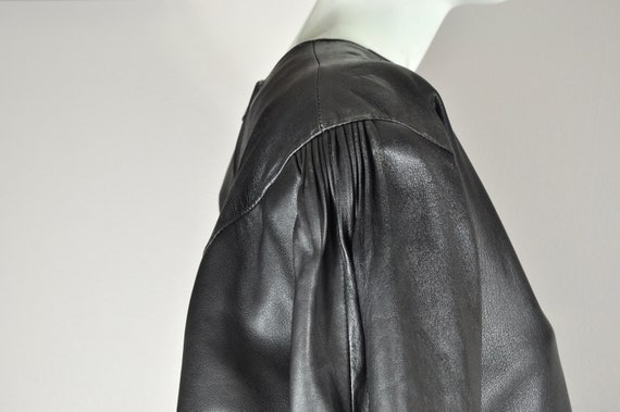 80s 90s Black Leather Flower Appliqué Dress w/ Si… - image 9