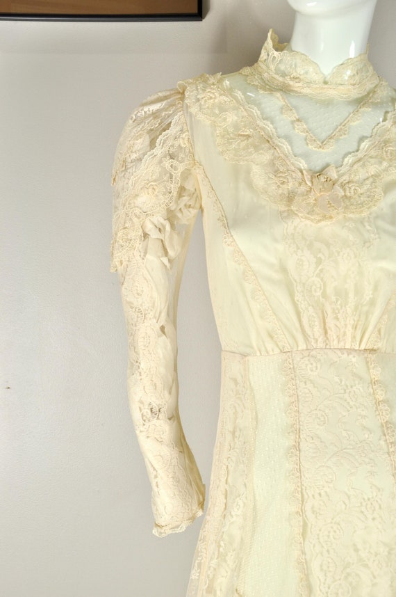 70s 20s Ivory Lace Gunne Sax-style Wedding Dress w/ M… - Gem