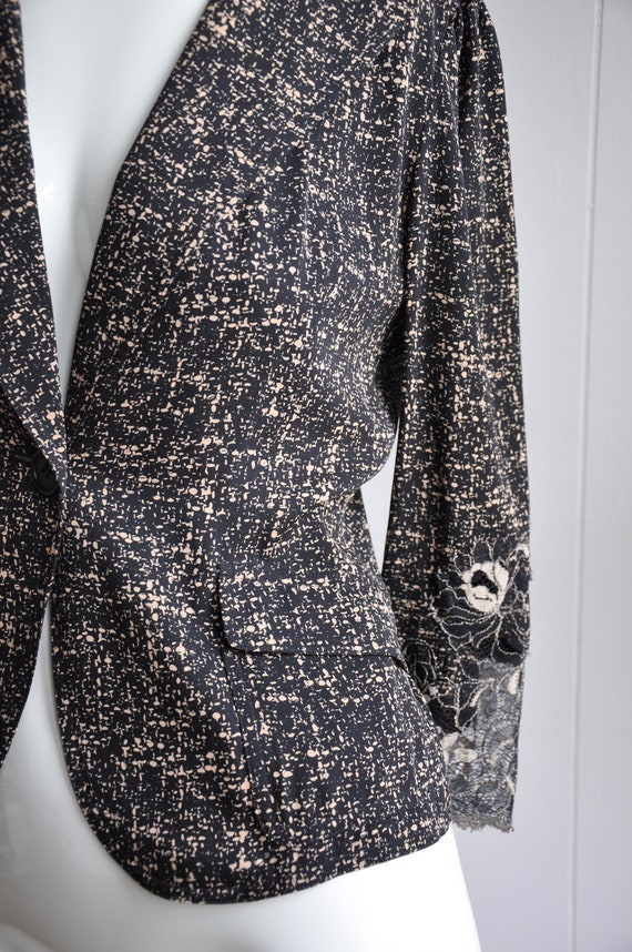 Y2K Abstract Silk Blazer w/ Lace Cuffs, DKNY Blou… - image 1