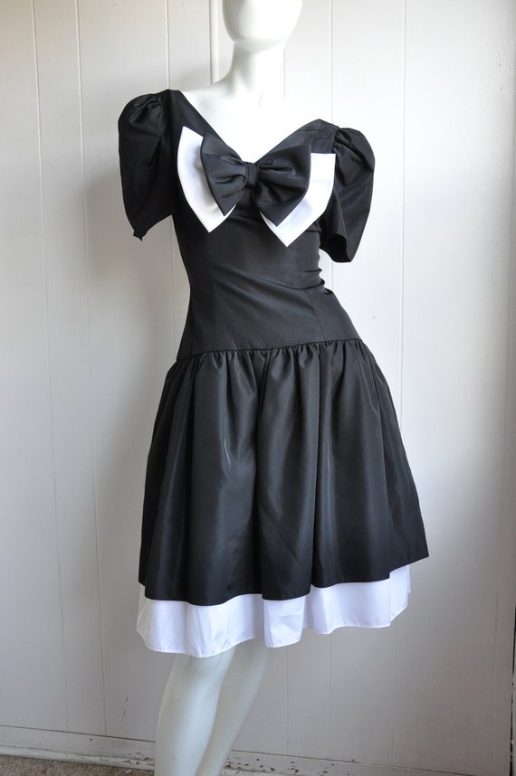 70s Party Dress / Black and White Bowtie / Bridesm