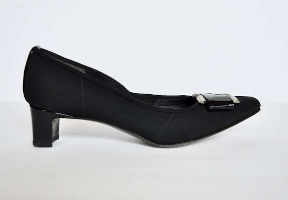 Where are stuart sales weitzman shoes made
