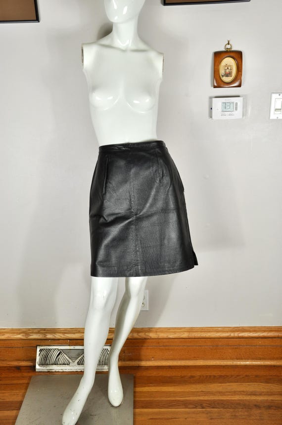 90s Black Leather Mini Skirt: Newport News, Size 12 (Waist 30" )