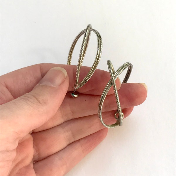 90s Criss-cross Hoop Earrings, Silver Tone, Pierced Ears, Simple Minimalist Preppy Dainty Delicate, Formal Elegant Wedding Bridesmaid