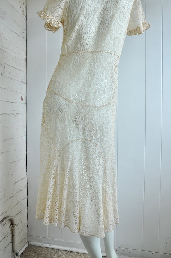 30s 40s Eyelet Cotton Flapper Wedding Dress w/ Mi… - image 5