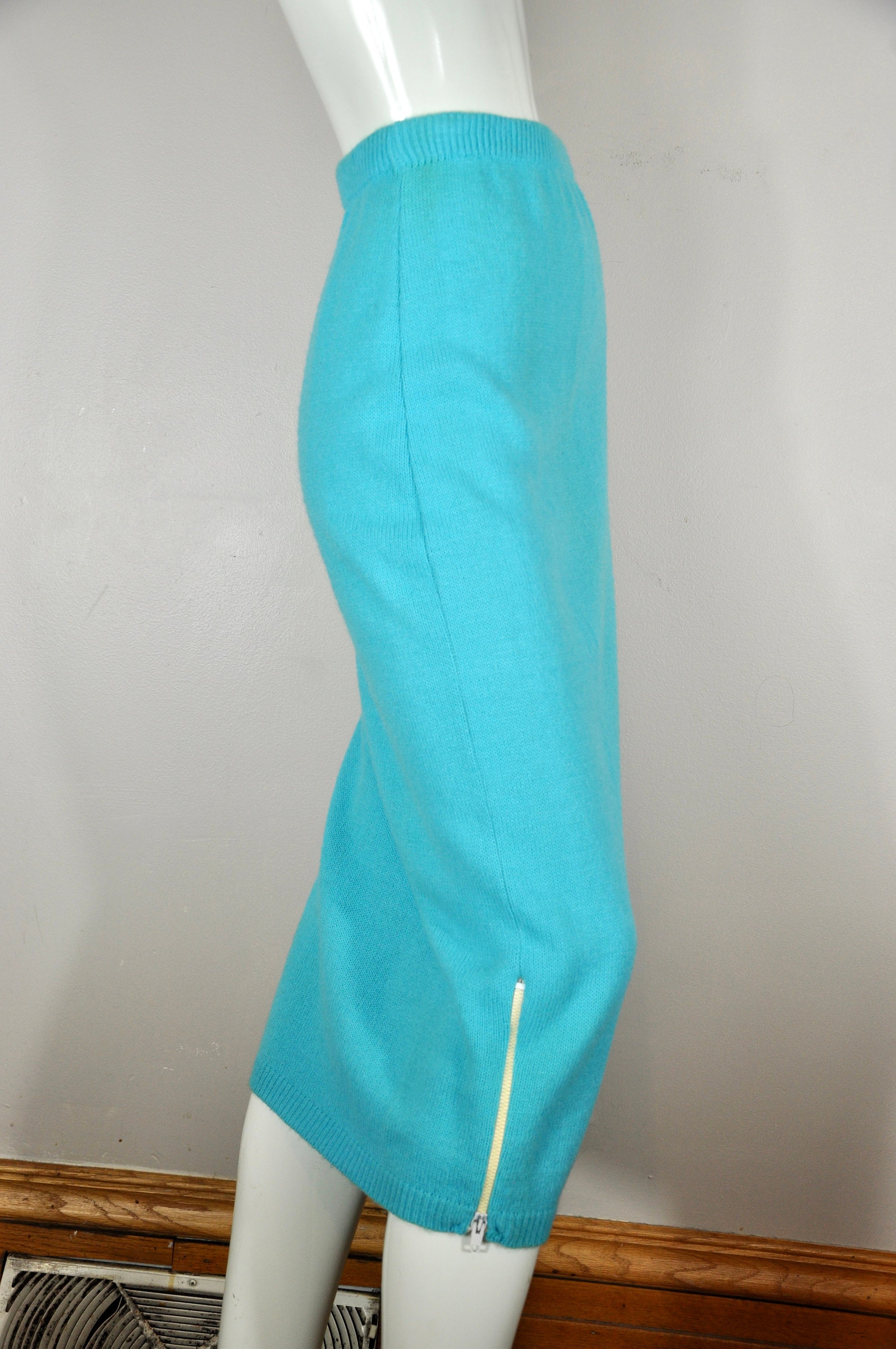 70s 80s Sky Blue Knit Zipper Skirt, Size XS/S, Disco Funk