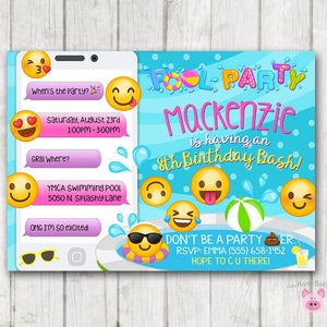 Puede incluir: Una invitaci&oacute;n a una fiesta de piscina azul y rosa con emojis y el texto "Pool Party Mackenzie is having an 8th Birthday Bash!"  Don't be a party pooper RSVP: Emma (555) 658-1452 Hope to C U there!"