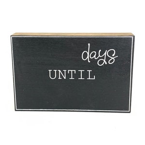 Days Until Large Countdown Shelf Block