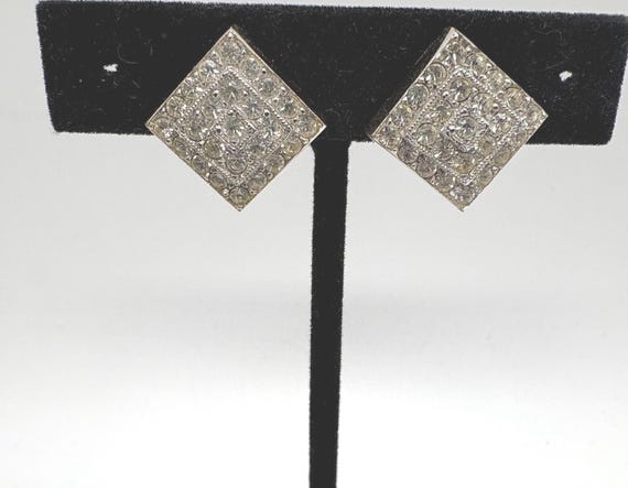 Trifari Dainty Solid Crystal Clear Rhinestones Vi… - image 1