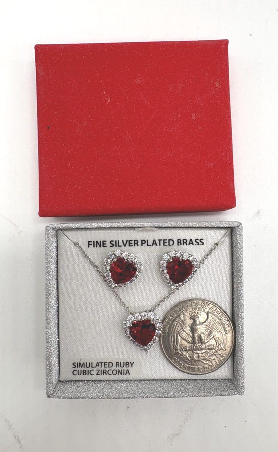 NOS Red Ruby Crystal Clear Rhinestones Hearts Vin… - image 3