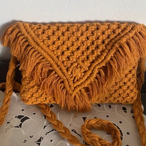Boho Chic Macrame Handbag - Handcrafted Purse for Everyday Style