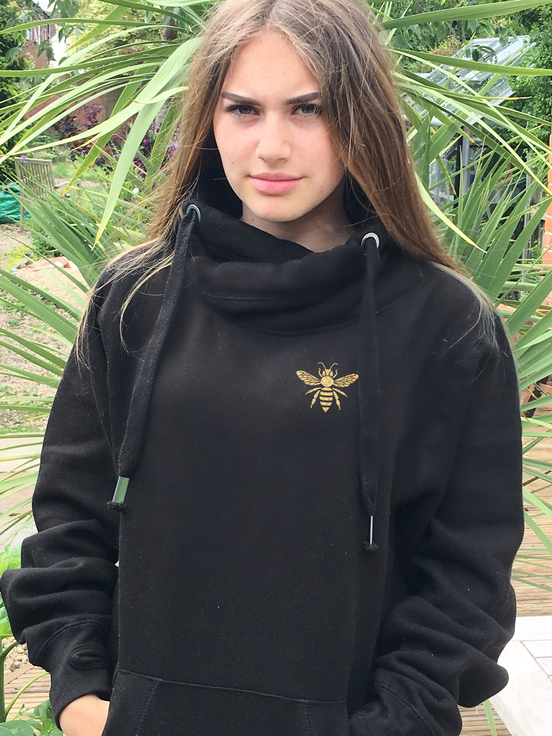 bee sweatshirt
