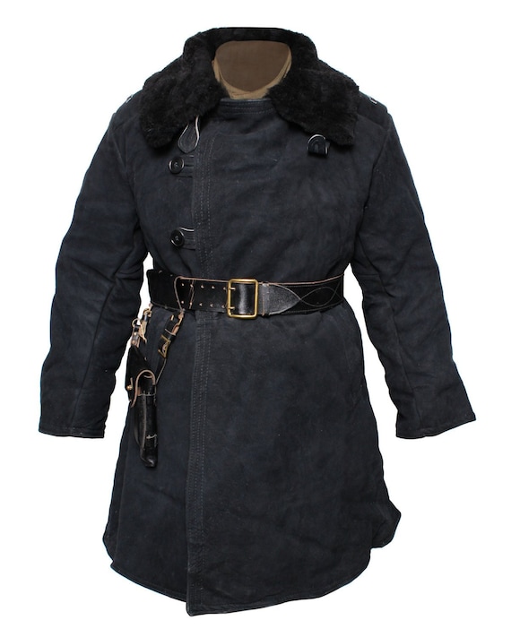 Manteau de fourrure en peau de mouton Tulup de larmée russe Bekesha Veste noire armée russe officier Hiver Peau De