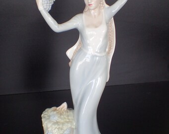 Royal Doulton Queens of the Realm 