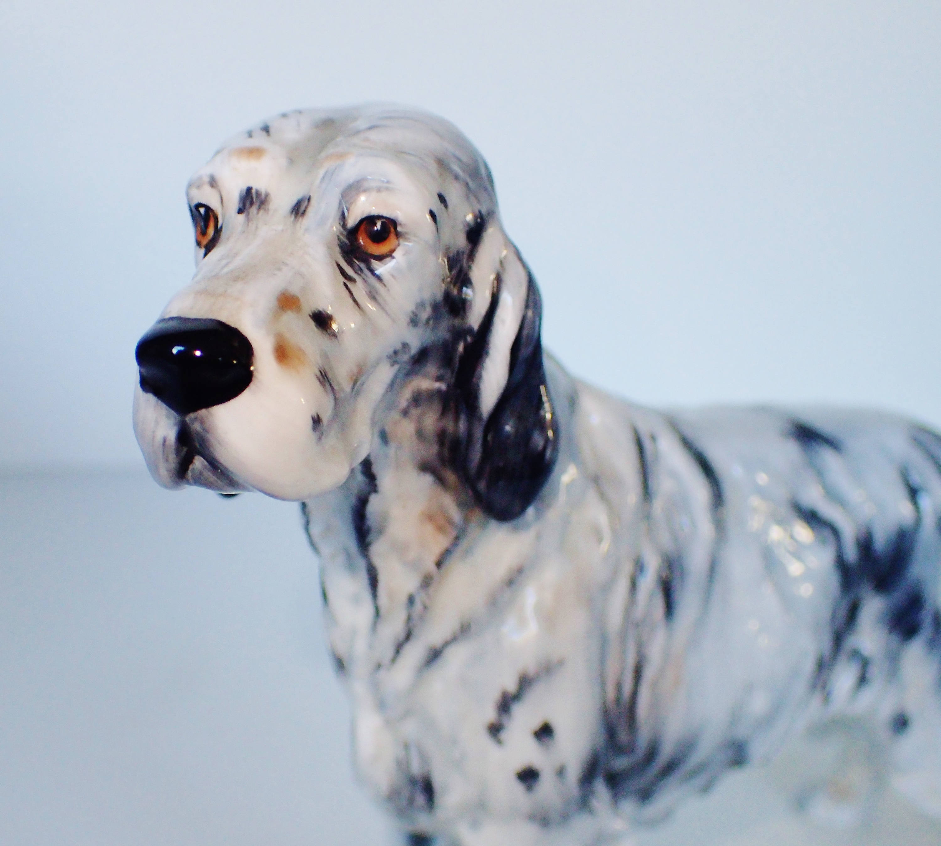 Majestic Royal Doulton English Setter Dog HN 1050 Figurine/retired