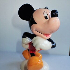 Hard To Find Royal Doulton Mickey Mouse Disney&#39;s 70th Anniversary Edition Figurine