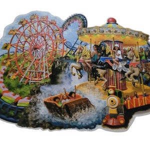 以下が含まれることがあります： 観覧車、ジェットコースター、メリーゴーランド、丸太乗り場を備えた、カラフルな遊園地のシーン。 この画像は、鮮やかな色と遊び心のある雰囲気を持つ、気まぐれなイラストスタイルです。 全体的なテーマは楽しさとエンターテイメントです。