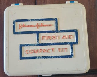 Botiquín de primeros auxilios vintage de Johnson & Johnson