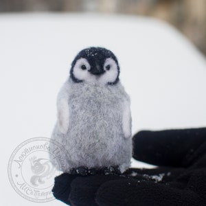 Penguin Baby Felting Animal Needle felting Bird Love Dry Felting by LISaFeltStories