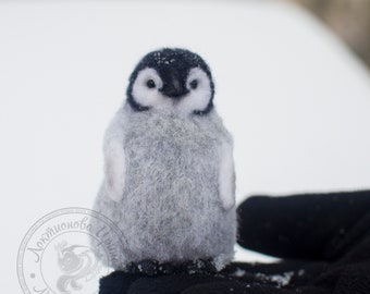 Penguin Baby Felting Animal Needle felting Bird Love Dry Felting by LISaFeltStories