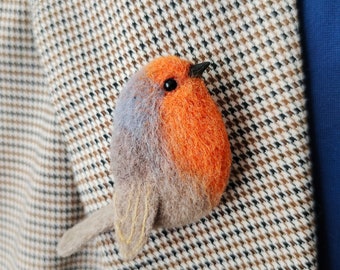 Needle Felted Robin Brooch: Wool Bird Pin, Autumn Accessory