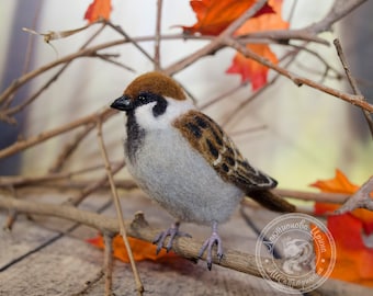 Needle felted bird. Needle felted animal. Couple of Bird. Brow bird. Sparrow. Little bird. Miniature. Soft sculpture.