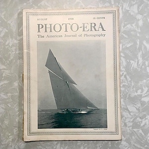 Antique photography magazine. Photo Era magazine from August 1916. complete in good condition.
