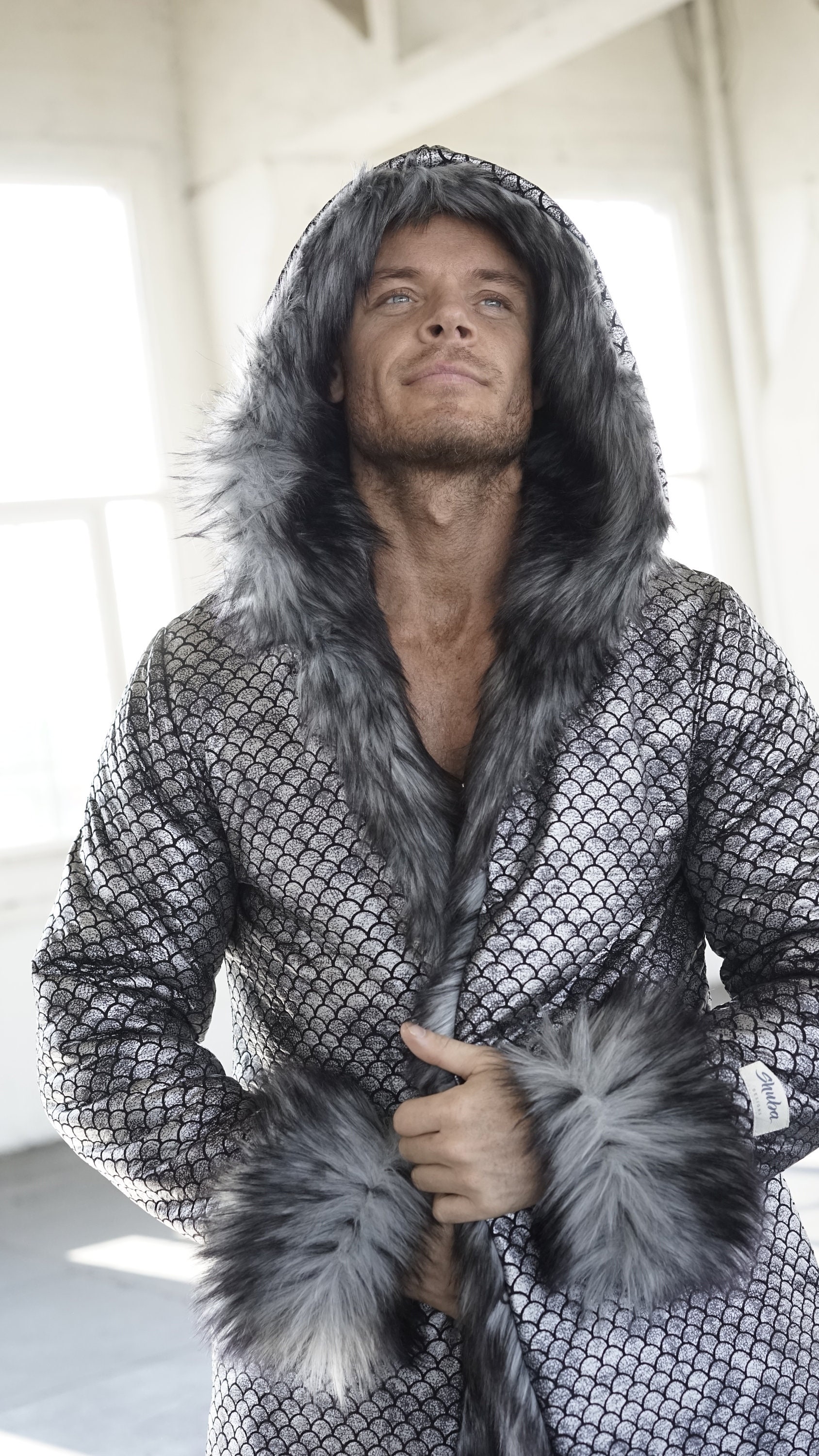 Silver Wolf Festival Man Faux Fur Coat 