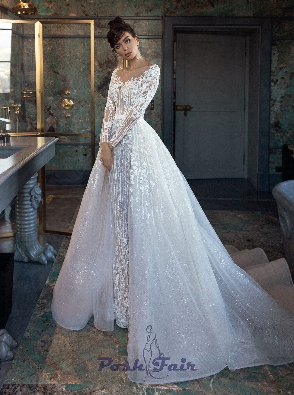 Long Sleeve Off-white Wedding Dress 