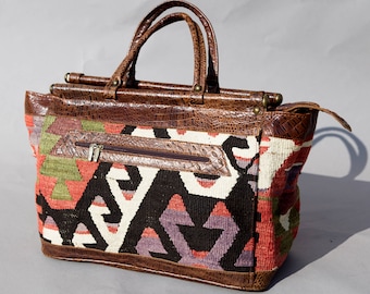 Vintage Handmade Anatolian Oriental Kilim Rug Carpet Bag - Tote - Shoulder Bag - Comes w/ Attachable Shoulder Strap