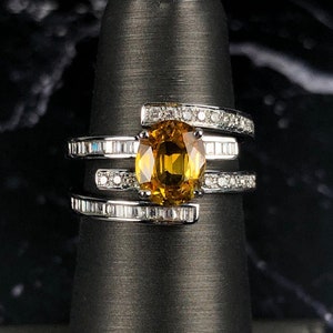 18K White Gold Oval Citrine Intersecting Diamond Stackable Band