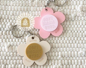 Personalized Acrylic Flower Keychain | Best Mom/Grandma Ever