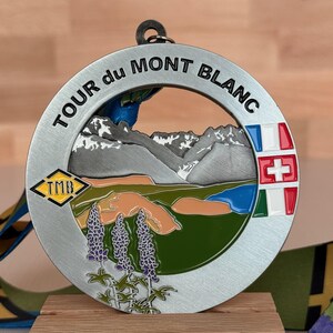 Médaille du Tour du Mont Blanc / Ornement avec gravure optionnelle / Personnalisation