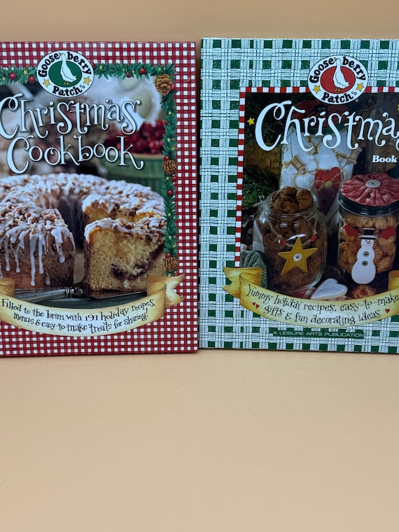 Gooseberry Patch Christmas Cookbooks: 2-Volume Holiday Recipe Set