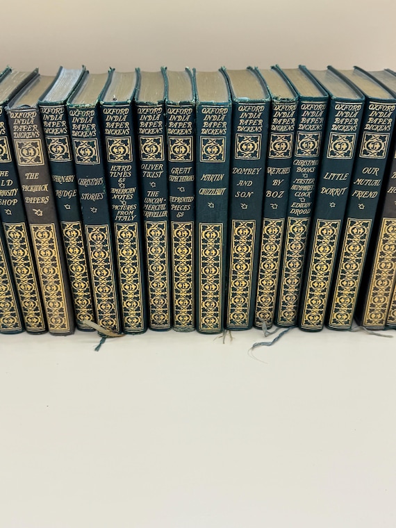 The Oxford India Paper Dickens Complete Works Illustrations by Cruikshank & Phiz 17 Vol circa early 1900's, 1902? rare books Charles Dickens