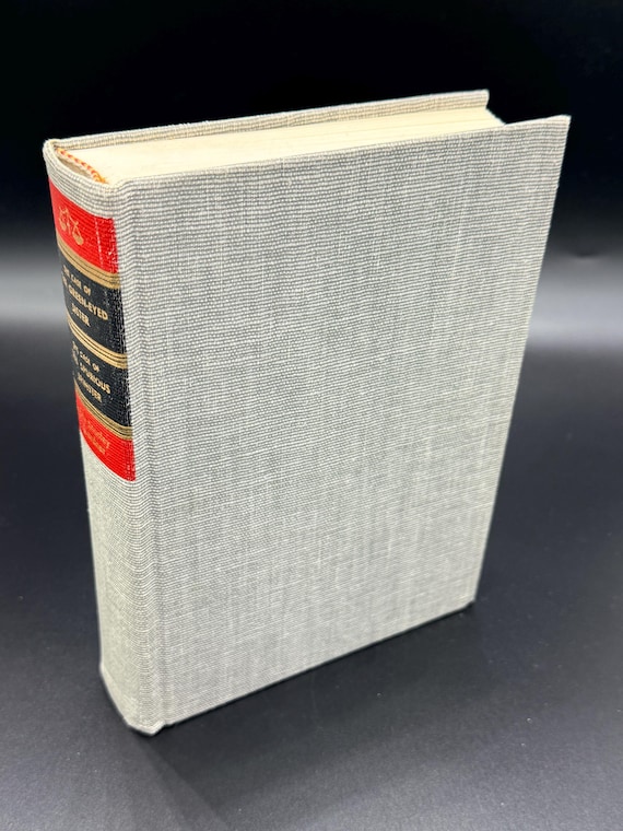 Perry Mason The Case of the Green Eyed Sister & The Case of the Spurious Spinster 1961 Walter Black Publishing Crime fiction Legal drama
