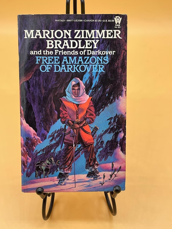 Free Amazons of Darkover by Marion Zimmer Bradley First Printing DAW Books # 657 1985 Vintage Fantasy book gifts vintage paperbacks