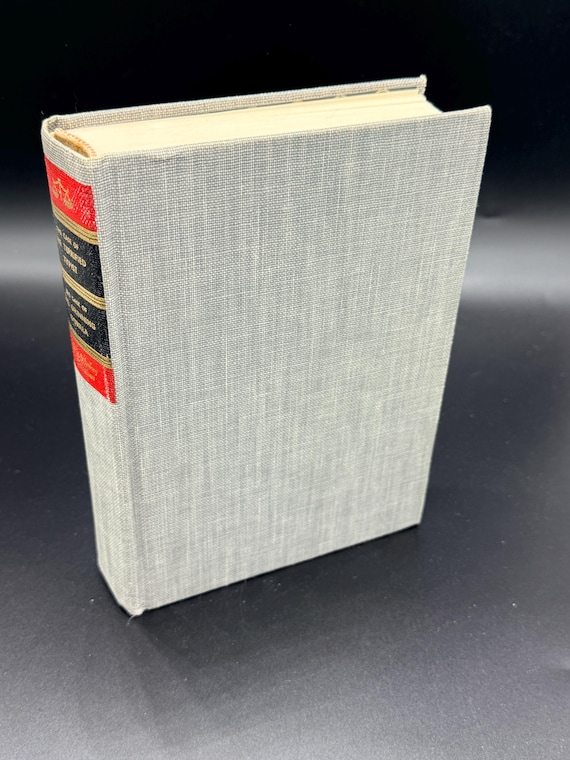 Crime novels Perry Mason The Case of the Terrified Typist & The Case of the Grinning Gorilla by Erle Stanley Gardner 1956 Walter Black