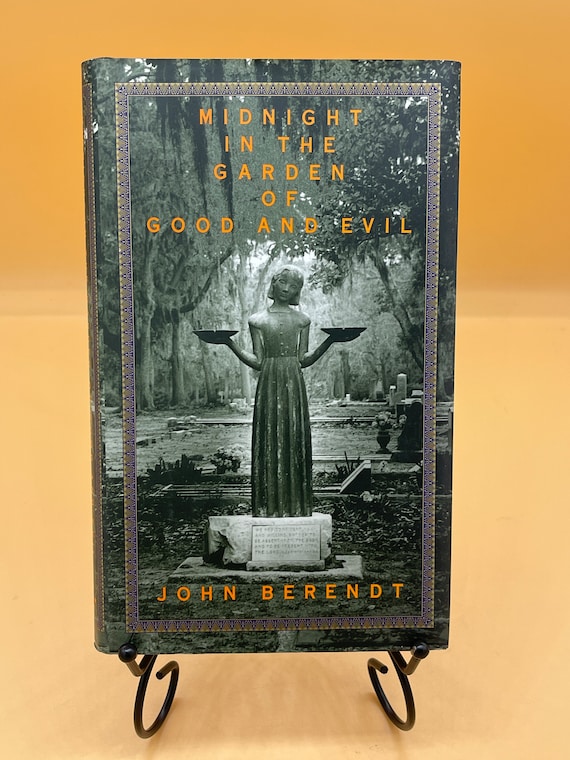 Midnight in the Garden of Good and Evil by John Berendt  1994 Random House Publishing True Crime Book Gifts Nonfiction Murder Mystery