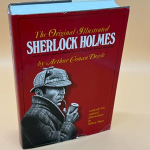 Sherlock Holmes Illustrated Hardcover: Arthur Conan Doyle, Sidney Paget Illustrations