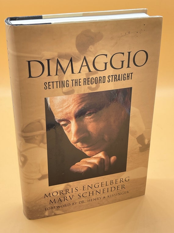 Baseball Books DiMaggio Setting the Record Straight by Morris Engelberg & Mark Schneider 2003 MBI Publishing Sports Biography Gift Books