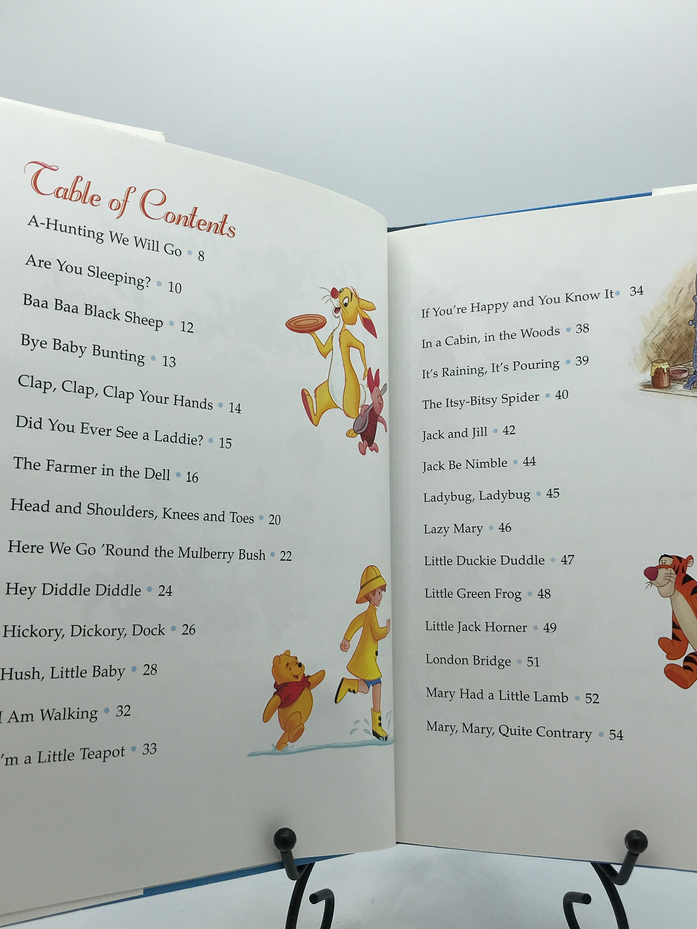 The Nursery Rhymes of Winnie the Pooh ( a Classic Disney Treasury)