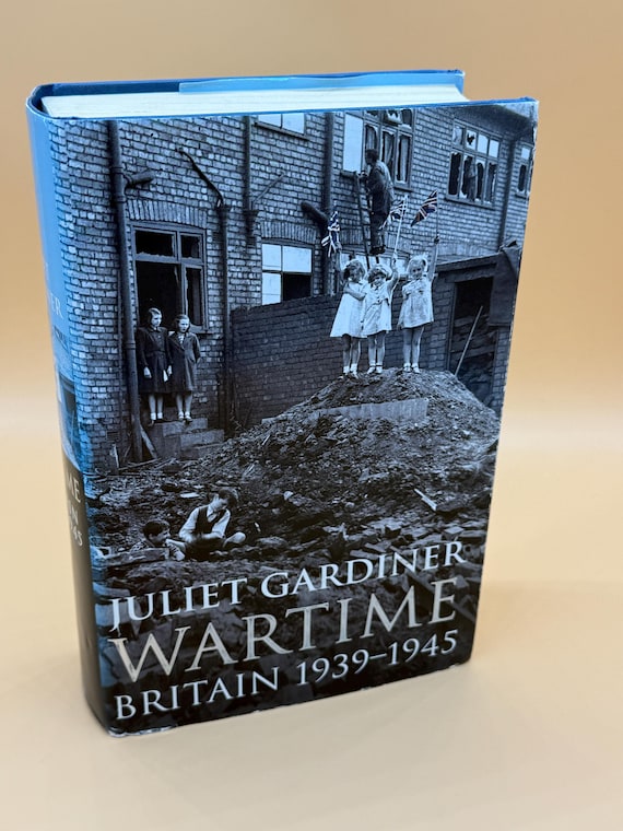 Wartime Britain 1939-1945 by Juliet Gardiner 2004 Headline Books Publishing World War Two books History book gifts