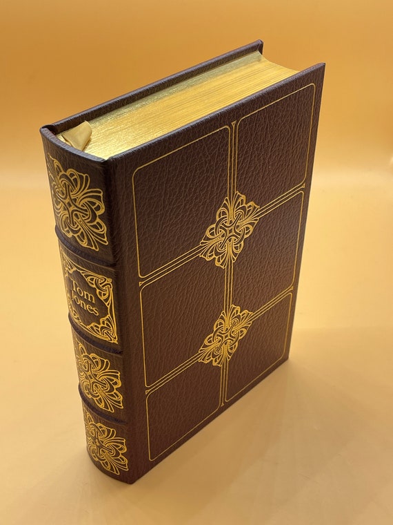 Rare Books The History of Tom Jones a Foundling by Henry Fielding 1979 Easton Press Collectors Edition Comic Novel Gifts for Readers
