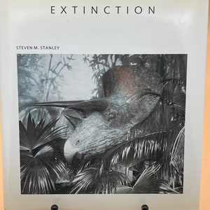 Science Books Extinction by Steven M. Stanley 1987 Scientific American Library Nature Books Dinosaur Paleobiology Archeology Books