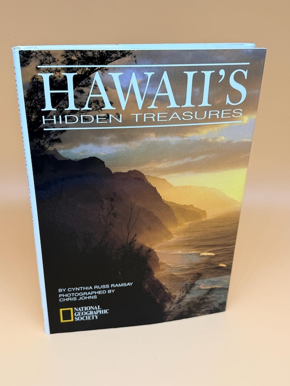 Hawaii's Hidden Treasures 1993 National Geographic books Nature Natural history books
