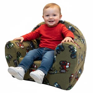 Asiento de espuma para habitación infantil, sillón para niños, hecho a mano, ligero, decoración para sala de juegos, diseño de tractor, edición limitada en 2 colores, fácil de lavar. imagen 1