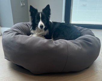 Grey Donut Dog Bed – Soft Round Nest for Dogs & Cats, Nice and Comfy Cushion, 4 Sizes Small to Large, Cosy Fleece Fabric, Handmade in UK